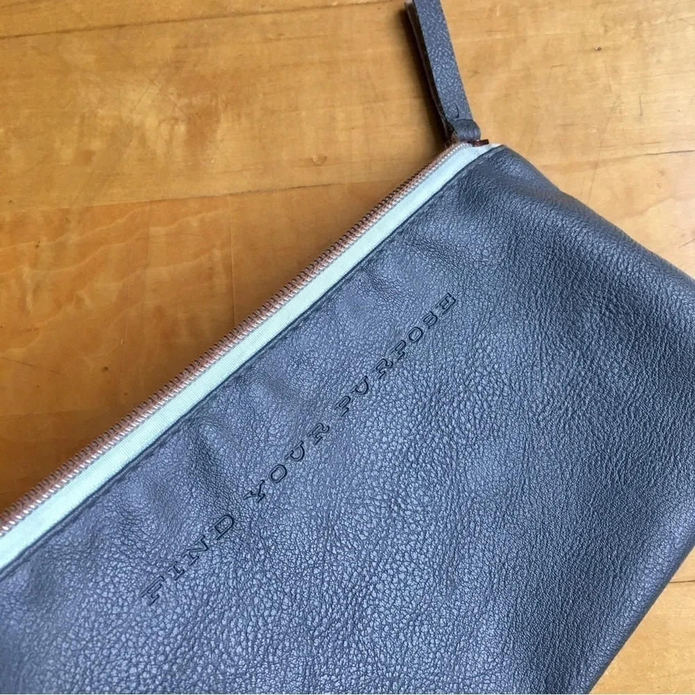 “FIND YOUR PURPOSE” Travel, Makeup, Cosmetic Bag, Gray, Teal Blue
